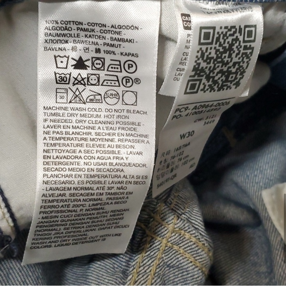 NWT NEW WITH TAGS Levi's jeans women’s size 30 size 10 Low Pro straight - Picture 3 of 4
